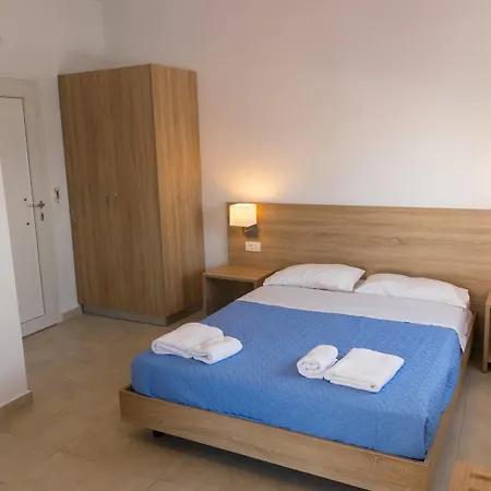 Apartment Socrates Apartmens & Restaurant *