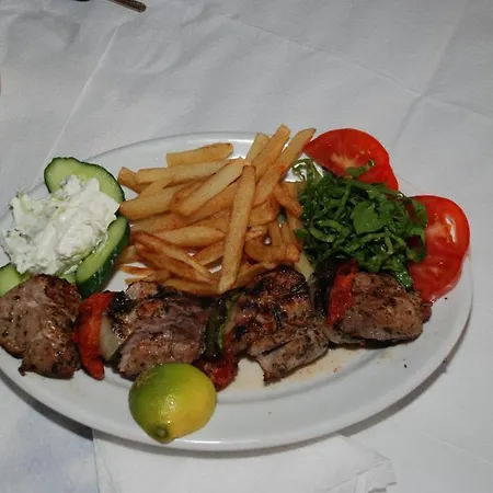 아파트 Socrates Apartmens & Restaurant